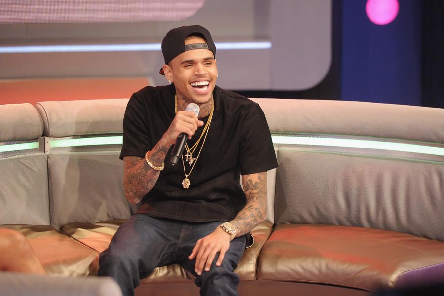 Singer Chris Brown released early from Los Angeles jail