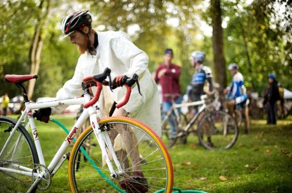 Craig Etheridge (AKA: The Mad Scientist), fresh off his Messenger World Championship victory, raced the Rad Racing GP.