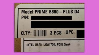 Asus Prime B660-Plus D4 -emolevyn laatikossa oleva tarra