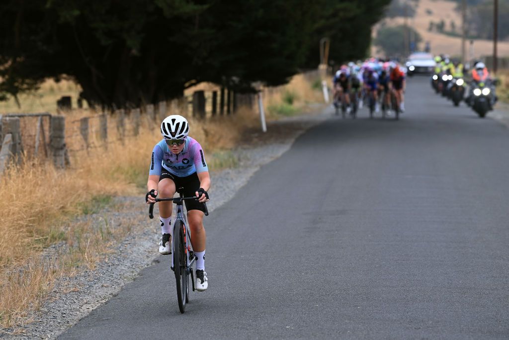 CAMPBELLTOWN AUSTRALIA JANUARY 17 Lucinda Stewart of Australia and ARA Skip Capital attacks during the 7th Santos Womens Tour Down Under 2023 Stage 3 a 932km stage from Torrens Foot Bridge Adelaide to Montacute Road Campbelltown TourDownUnder UCIWWT on January 17 2023 in Campbelltown Australia Photo by Tim de WaeleGetty Images