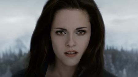 Kristen Stewart as Bella showing the Volturi her powers as a shield in The Twilight Saga: Breaking Dawn Part 2.