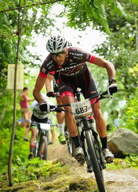 Rotem Ishay (Team Jamis) got to the downhill singletrack first