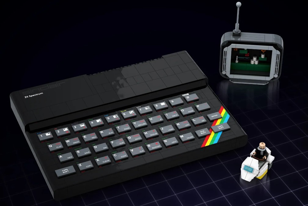 The ZX Spectrum lego model with extra monitor and figure