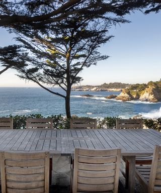 dining table and sea view at Basic Instinct house
