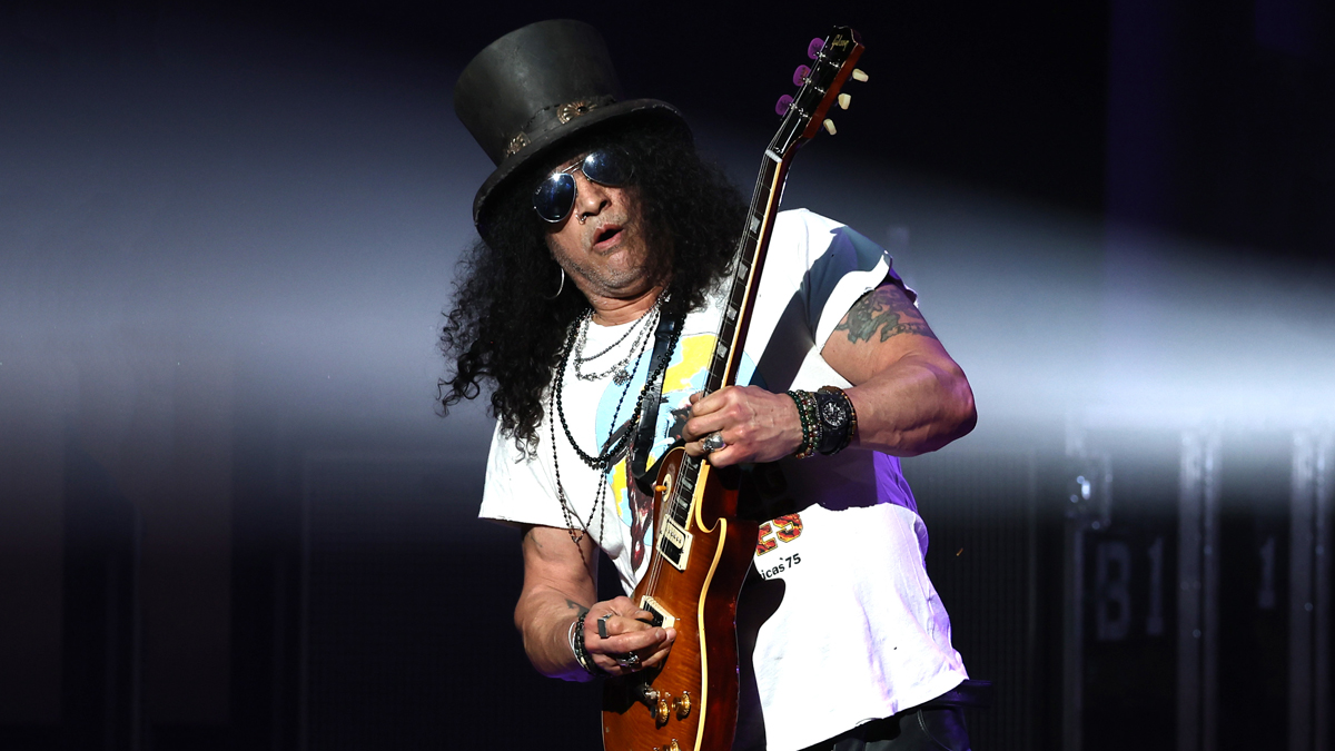 Slash Reveals Story Behind Guns N' 'Roses' 'Sweet Child O' Mine' Riff