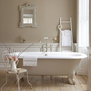 Traditional bathroom paint in Little Greene Rolling Stone