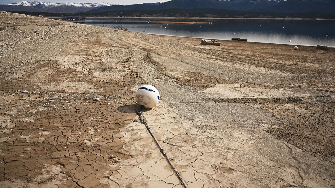 A water fight in the West
