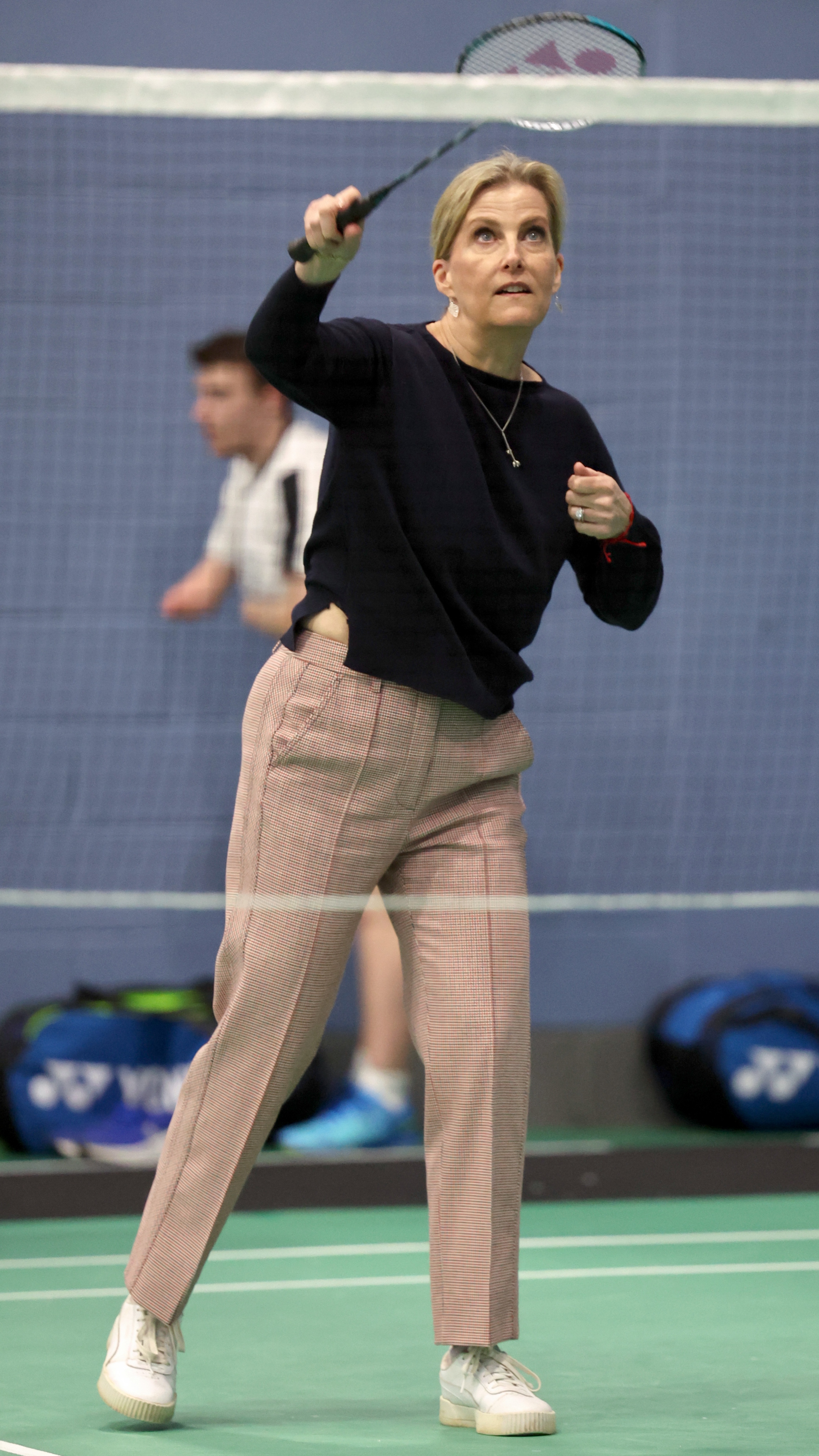 Sophie, vévodkyně z Edinburghu se účastní badmintonového zápasu, když se účastní All England Open Badminton Championships v roce 2024