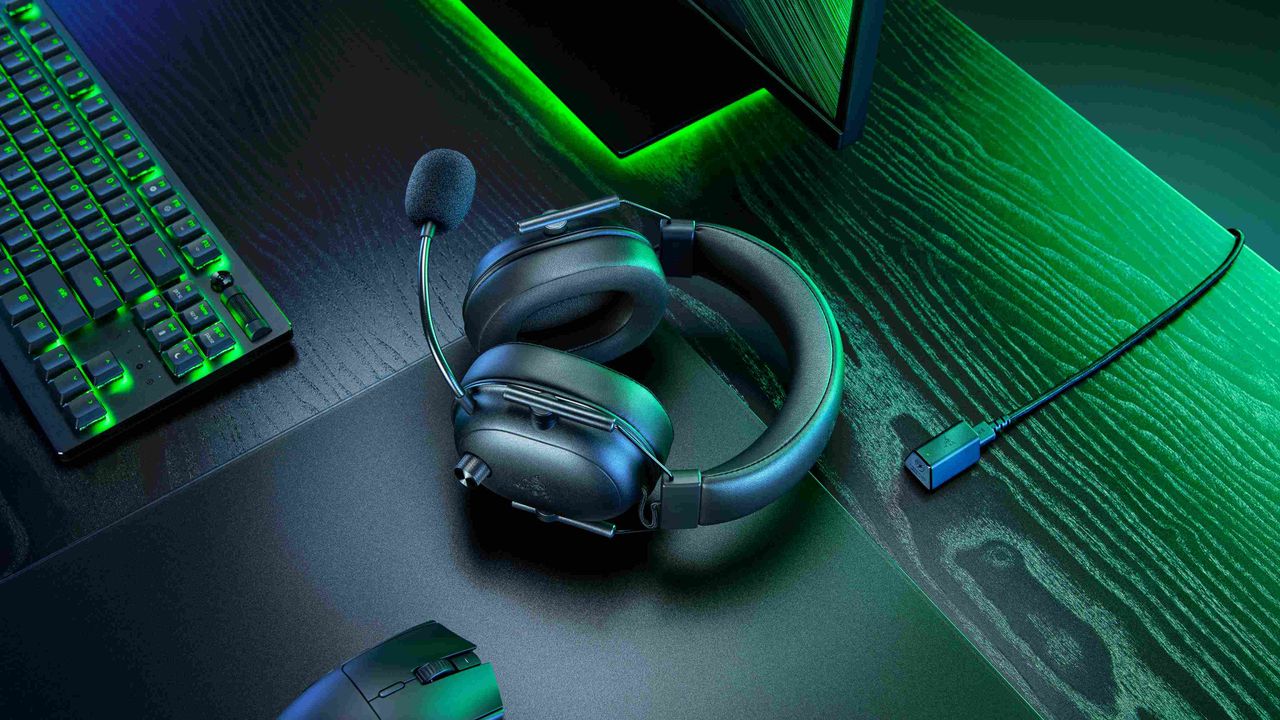 Image of the Razer BlackShark V2 HyperSpeed wireless gaming headset.