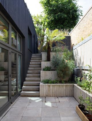 front yard at stepped house by vppr