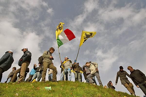 Italian and Flemish fans await their heroes.