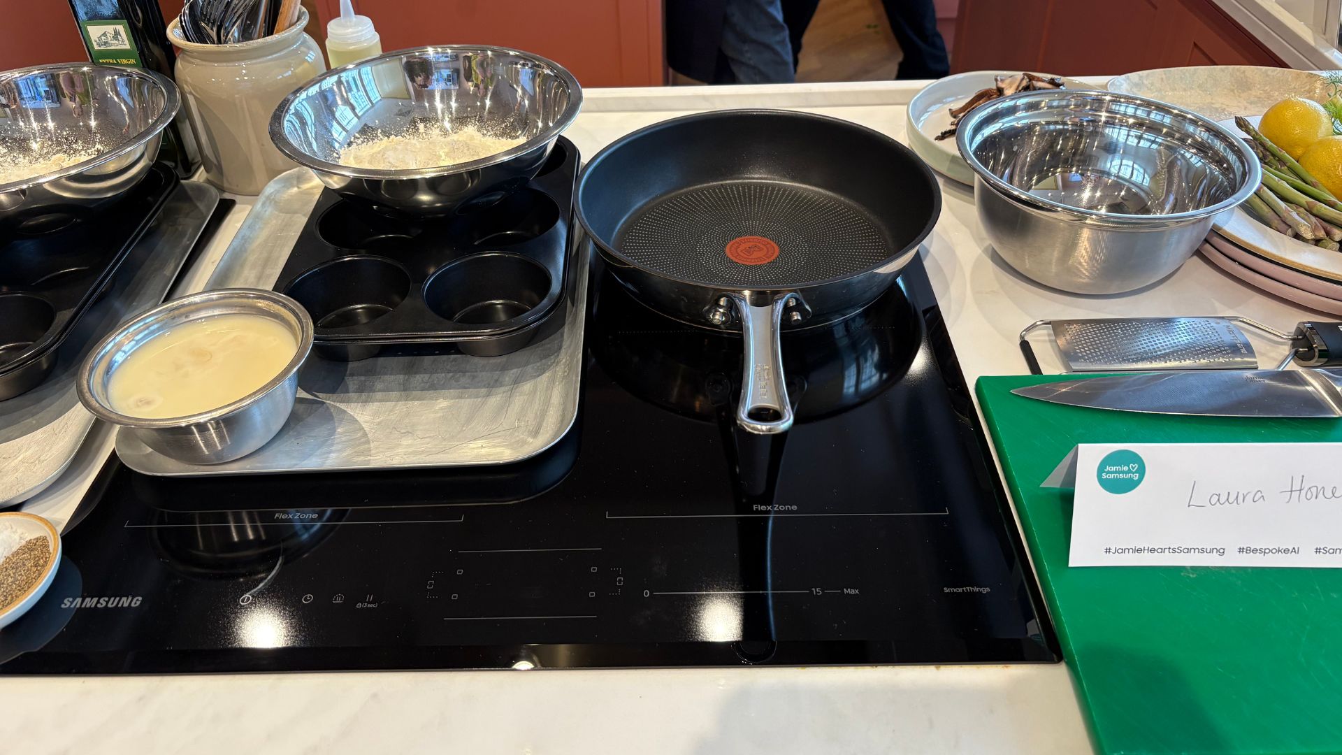 Jamie Oliver's Cookery School with Samsung Bespoke AI Hob