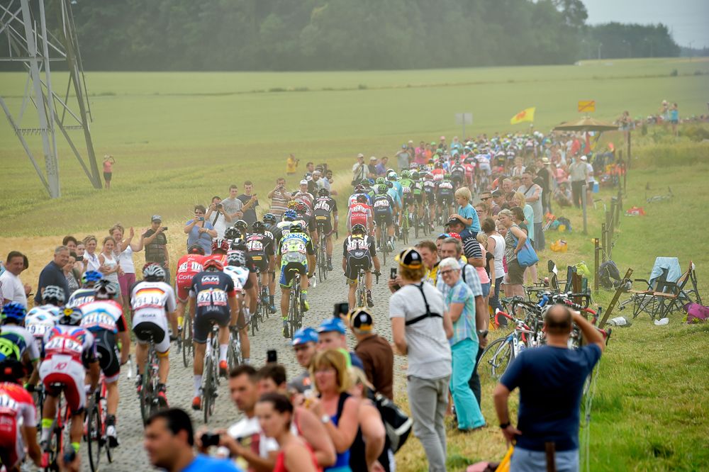 The pelton kicks up dust during stage 4.