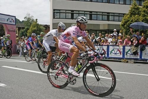 Danilo Di Luca (Liquigas) starts the final stage.