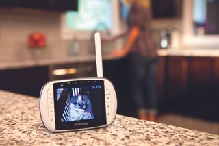 Motorola 3.5 Digital Video Baby Monitor