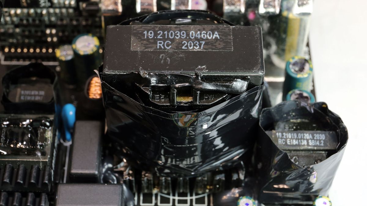 Fractal Design Ion Gold 850W