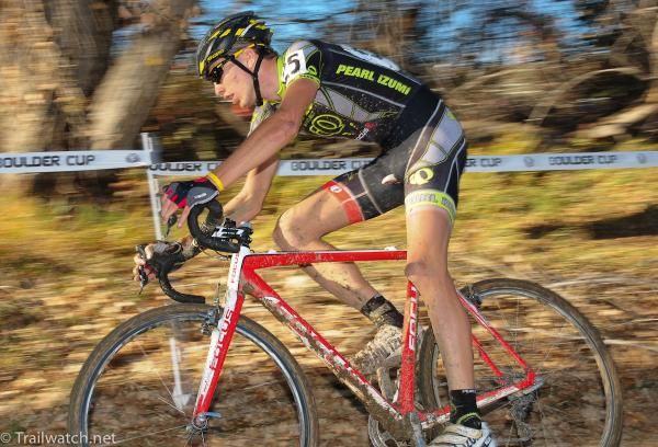 Yannick Eckmann (Pearl Izumi-Shimano) on the descent