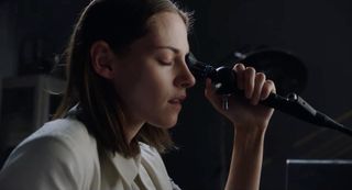 Kristen Stewart in Crimes of the Future