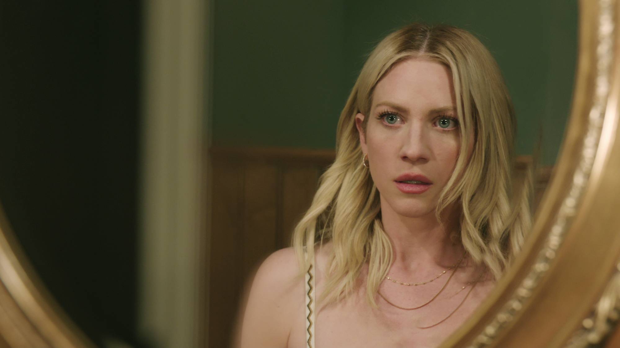 Brittany Snow in "The Hunting Wives" on Netflix