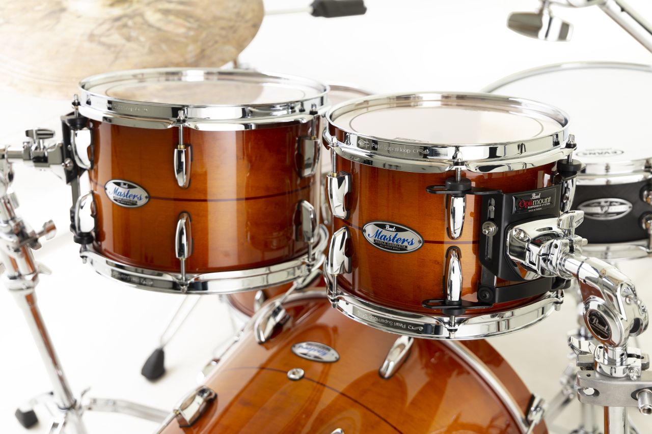 Pearl Masters Maple Complete: Almond Red Stripe