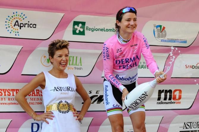 Maglia Rosa wearer Marianne Vos