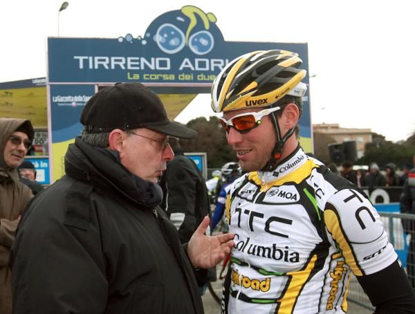 Mark Cavendish (HTC-Columbia) is interviewed at the start.
