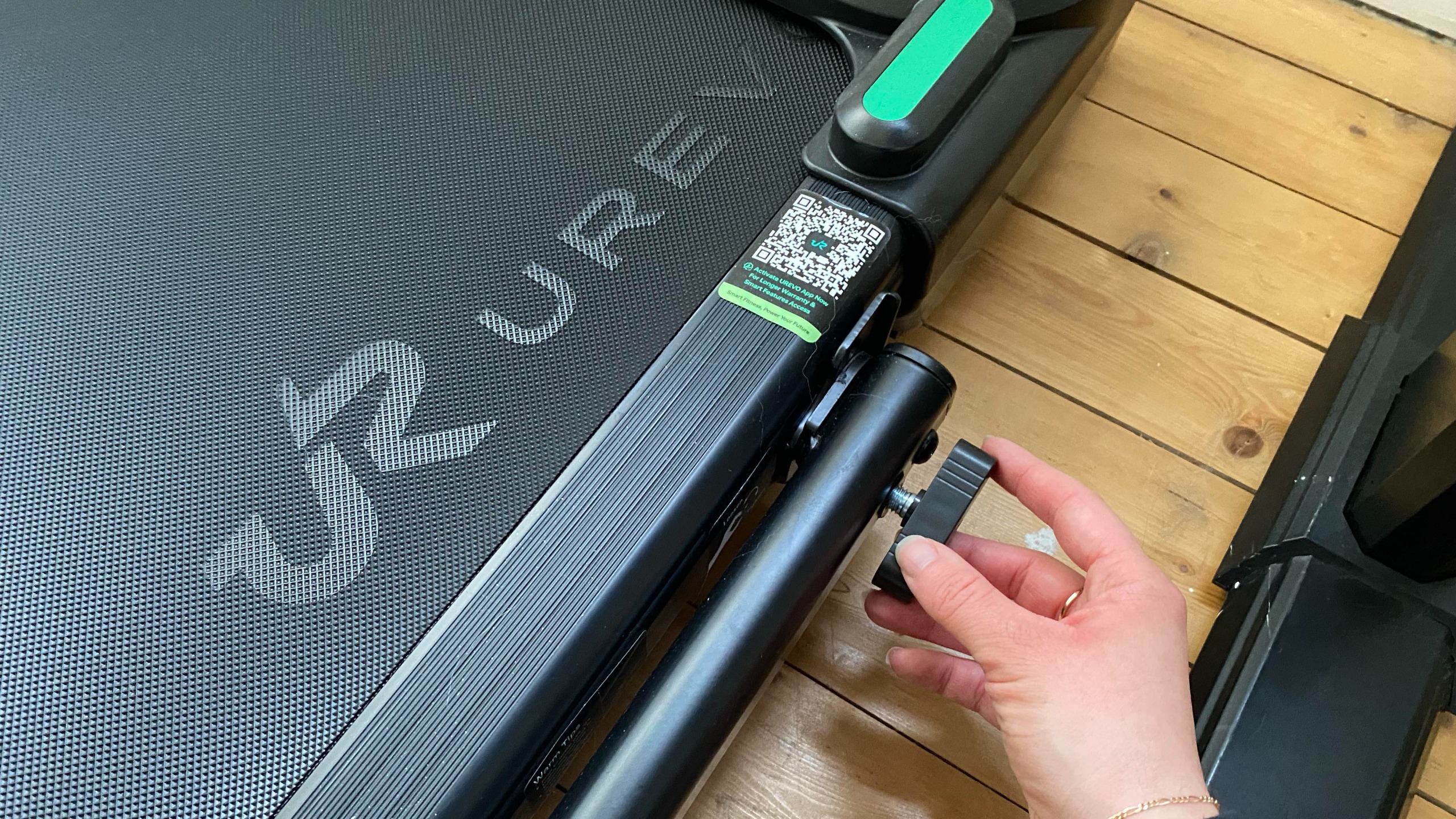 photos of the Urevo Foldmix treadmill