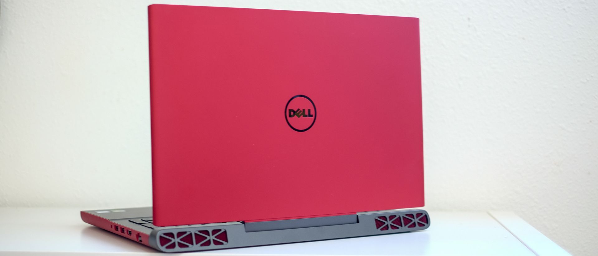 Dell Inspiron 15 7000 Gaming 2016 Review Techradar 0560