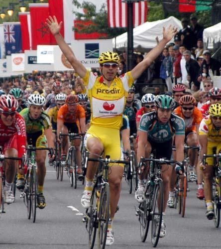 Francisco Ventoso takes the win