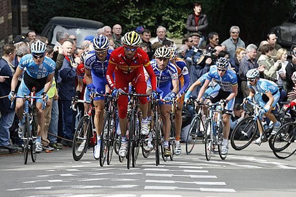 Quick.Step lead on the Mur