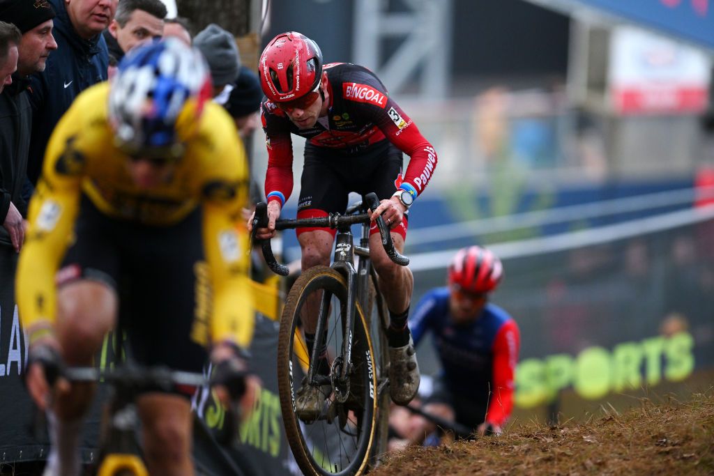 NAMUR BELGIUM DECEMBER 27 Eli Iserbyt of Belgium and Team Pauwels Sauzen Bingoal competes during the 19th Superprestige HeusdenZolder 2023 Mens Elite on December 27 2023 in Namur Belgium Photo by Luc ClaessenGetty Images