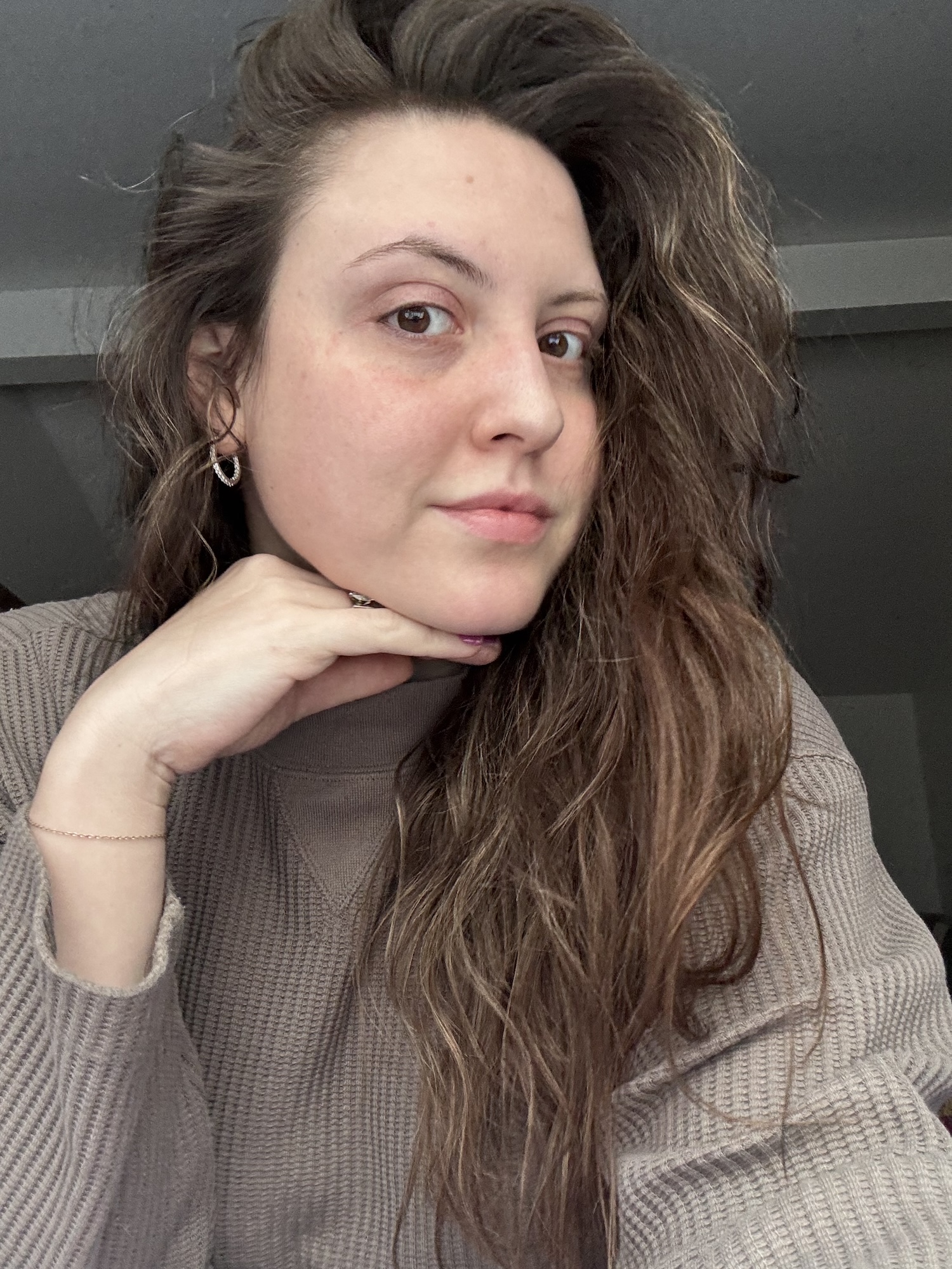 Sophia Vilensky's volumized hair after testing Hindsgaul Mousse.