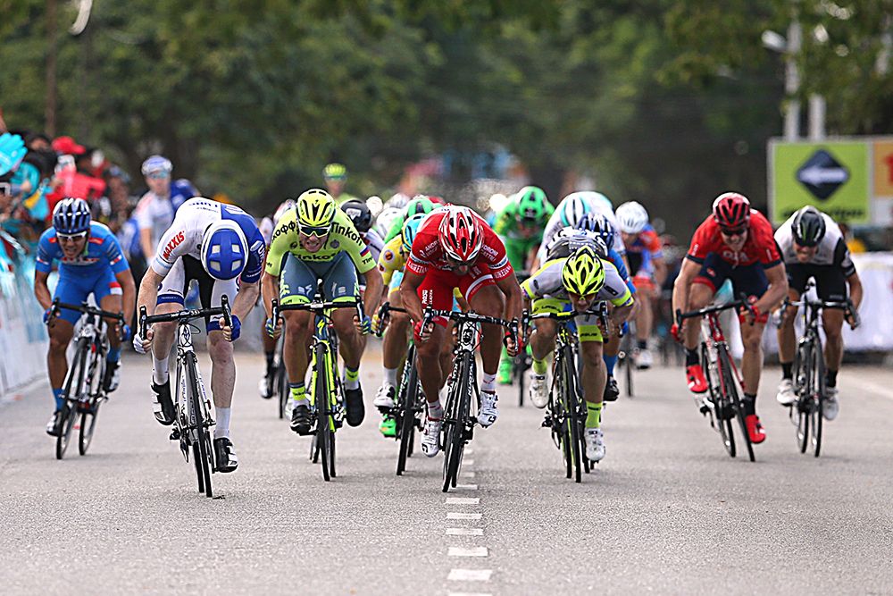 The sprint on stage 3 of Tour de Langkawi