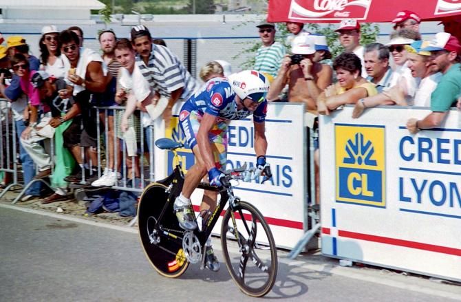 Tony Rominger's 1995 Colnago Chrono Oro was well ahead of its time with its carbon fiber construction and long tail, which helped smooth airflow over the rear wheel.