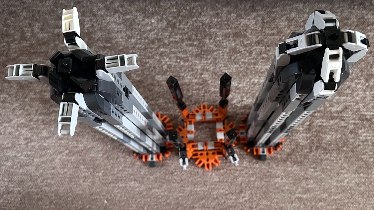 Engino Challenger Space Shuttle-build in progress (1)