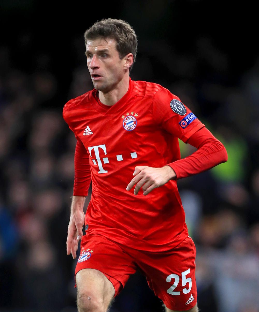 Thomas Muller signs two-year contract extension with Bayern Munich ...