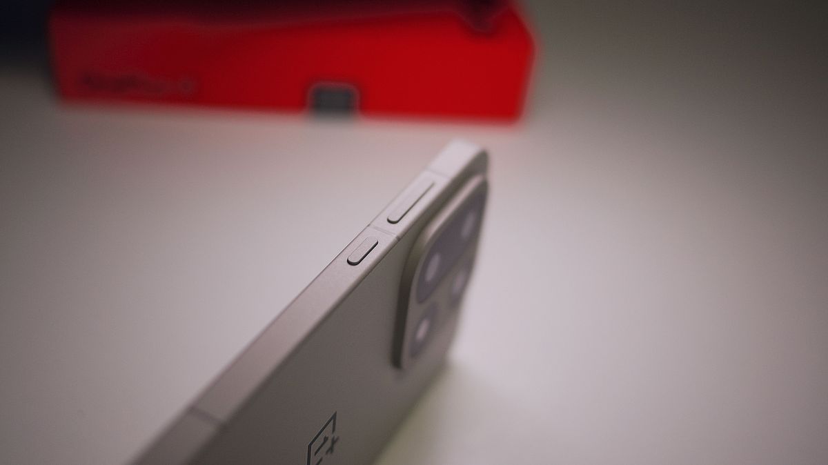 OnePlus 15