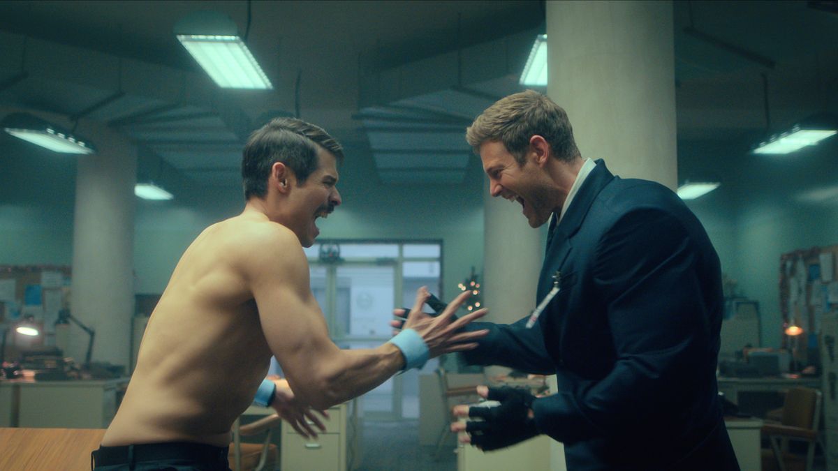 David Castaneda and Tom Hopper in The Umbrella Academy season 4.