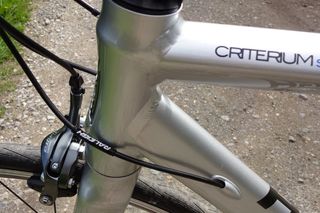 Internal cable routing, tapered headset and Tiagra brakes on Criterium Sport