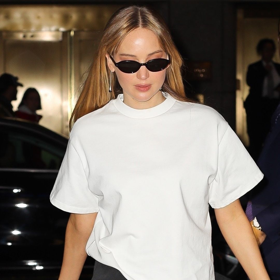 Jennifer Lawrence arrived at The Tonight Show Starring Jimmy Fallon wearing an elevated T-shirt skirt set from Lii Spring 2026