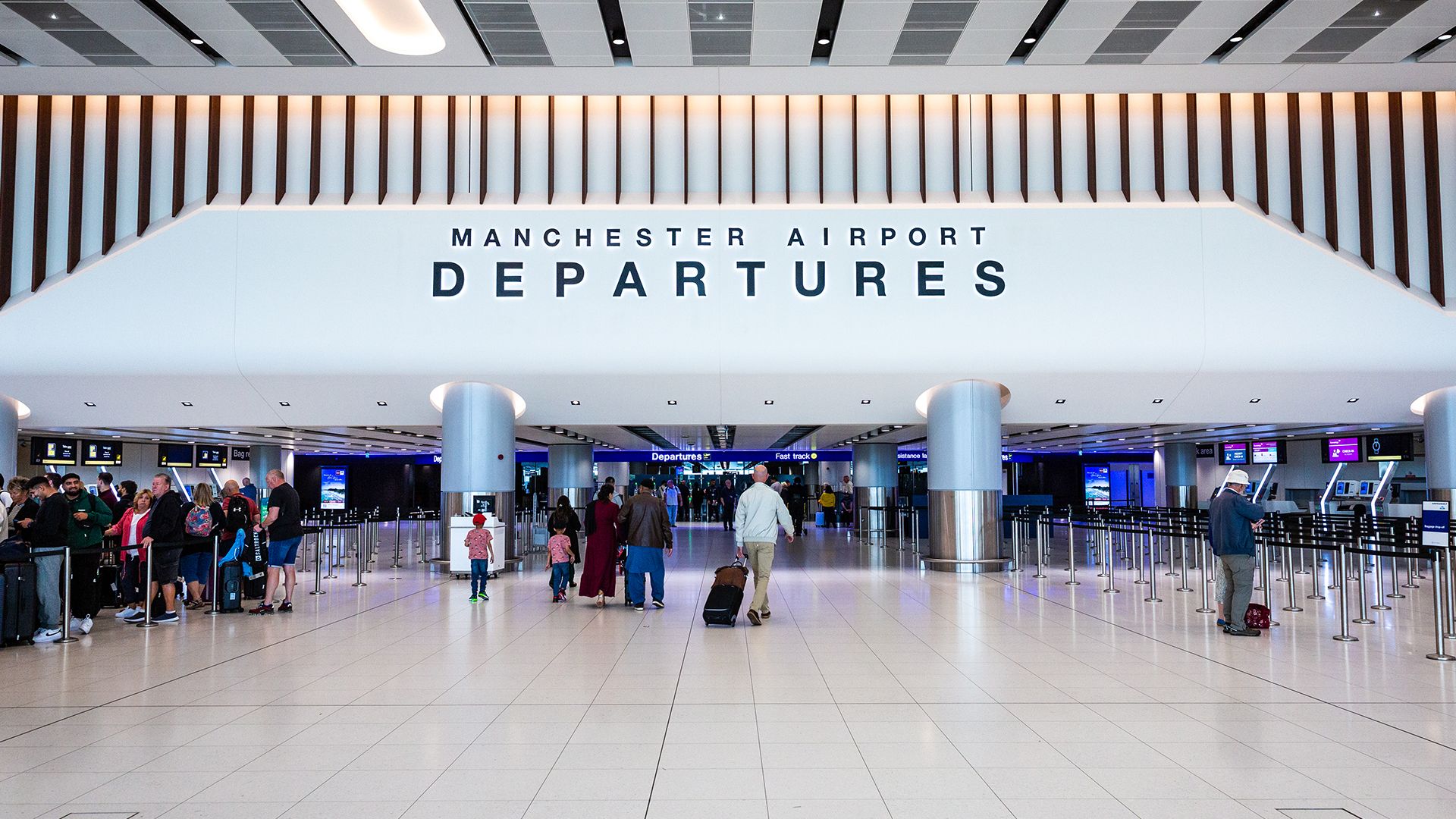 itpro.com - Nicole Kobie - Manchester Airports Group attack: Millions of holidaymakers urged to look out for scams as hackers publish stolen data online