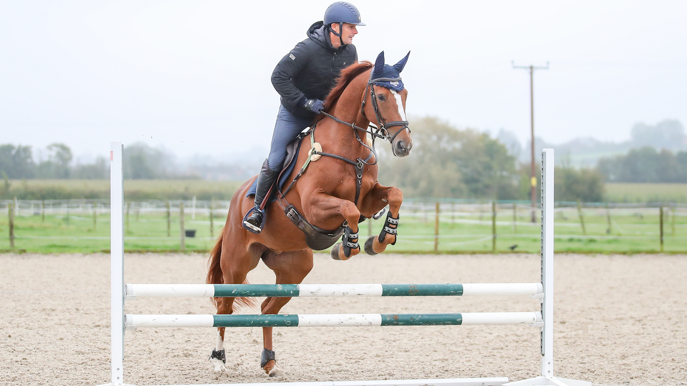 Alex Bragg jump training
