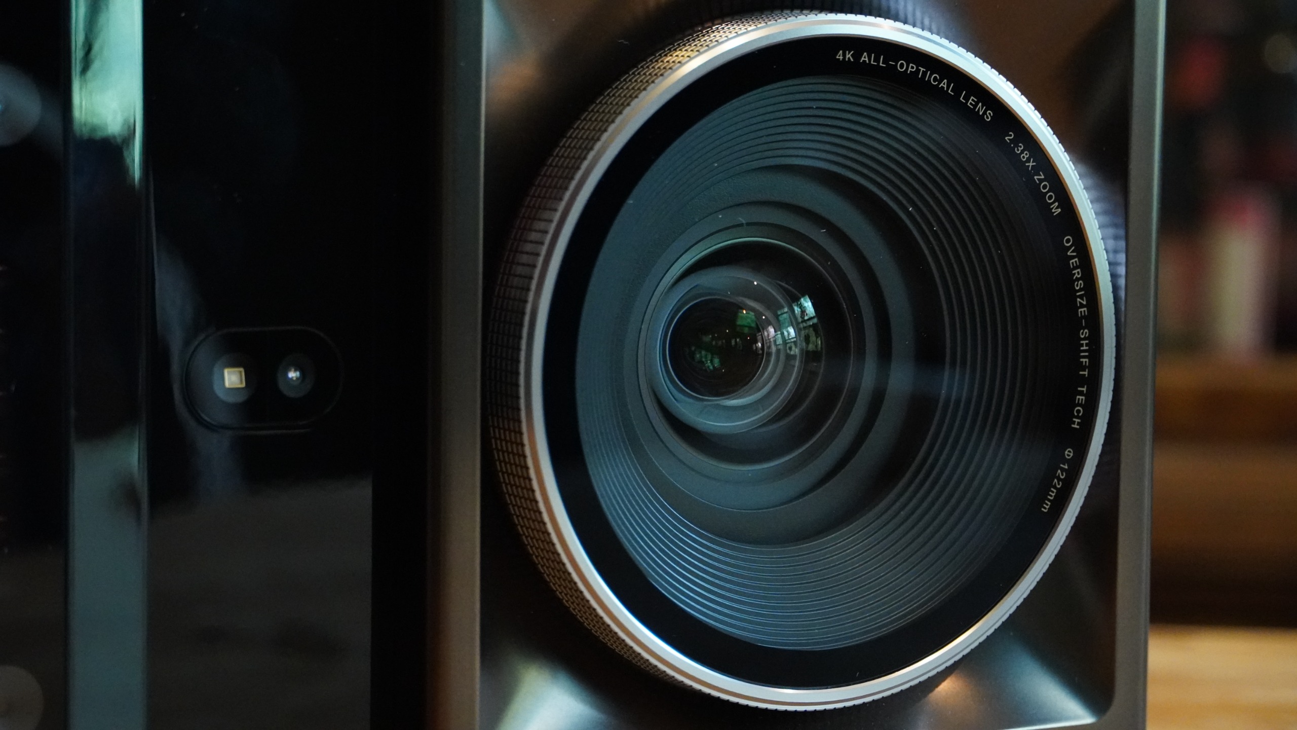 A closeup of the Hisense XR10 lens.