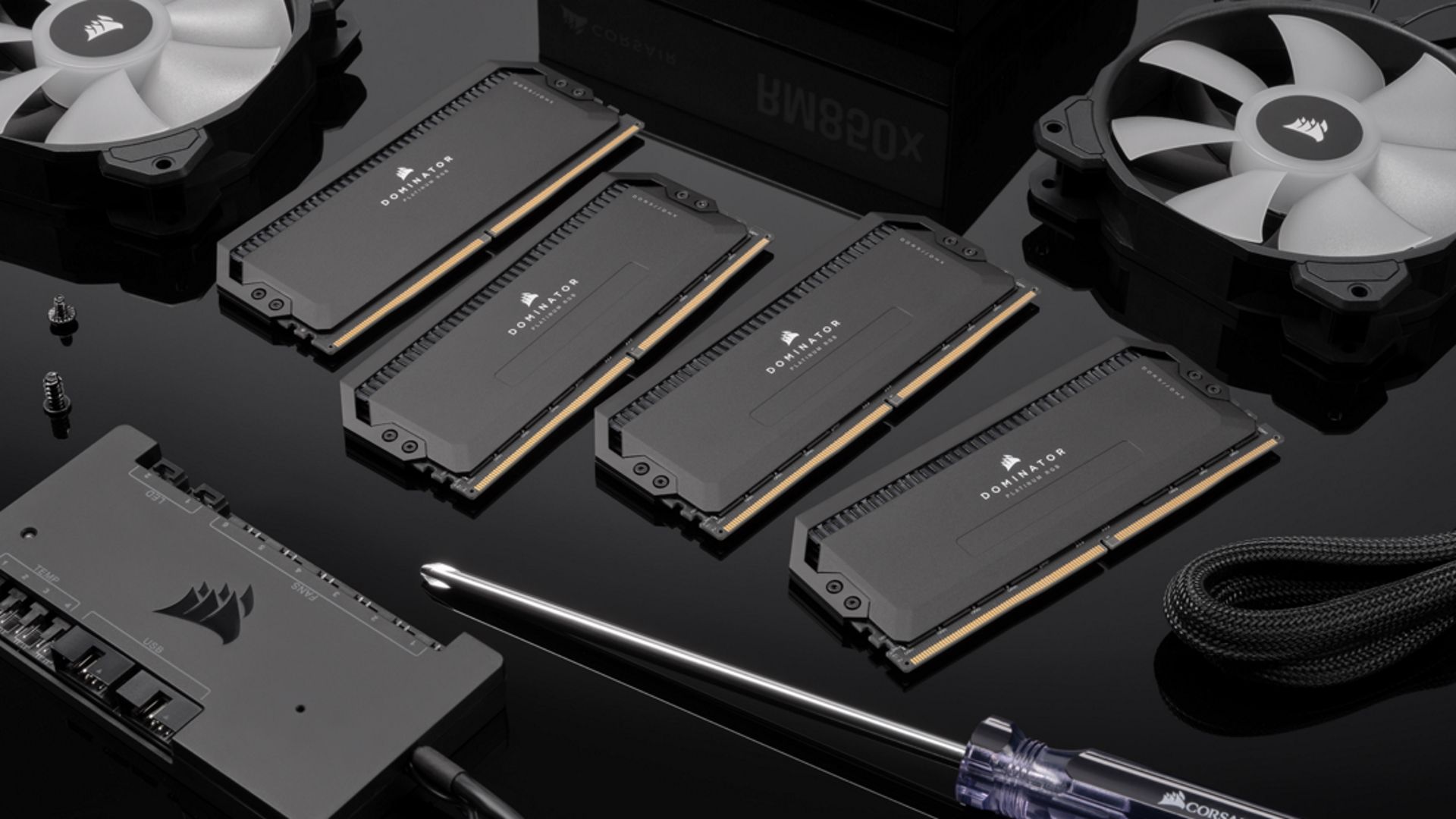 CORSAIR Dominator Platinum RGB DDR5 メモリー CORSAIR DOMINATOR PLATINUM RGB DDR5 RAM 32GB (2x16GB