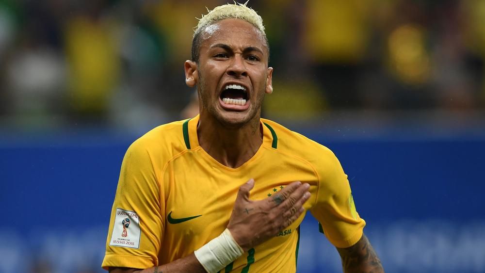 Neymar better than Ronaldo and Romario, says Tostao | FourFourTwo