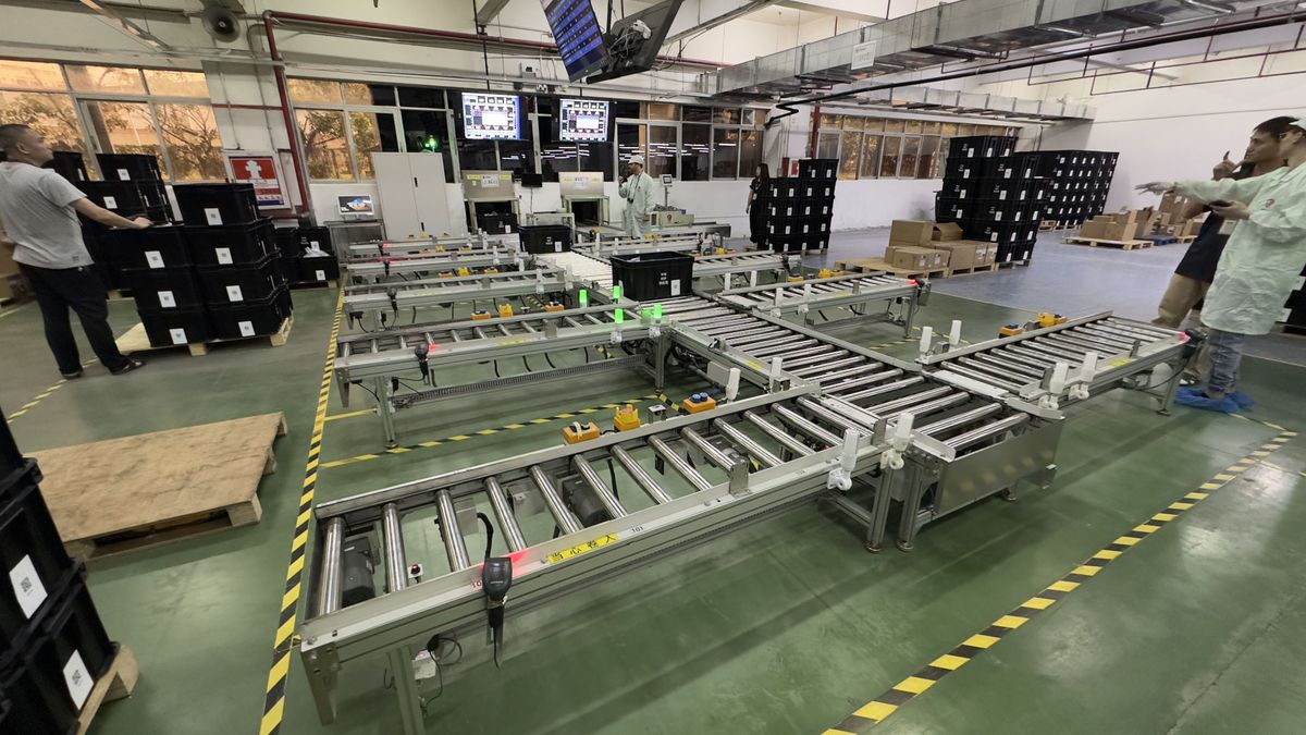 A photo of MSI Shenzhen motherboard production facility
