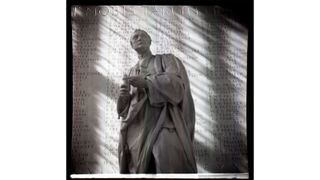 A Roman statue shot using the Purma Special camera