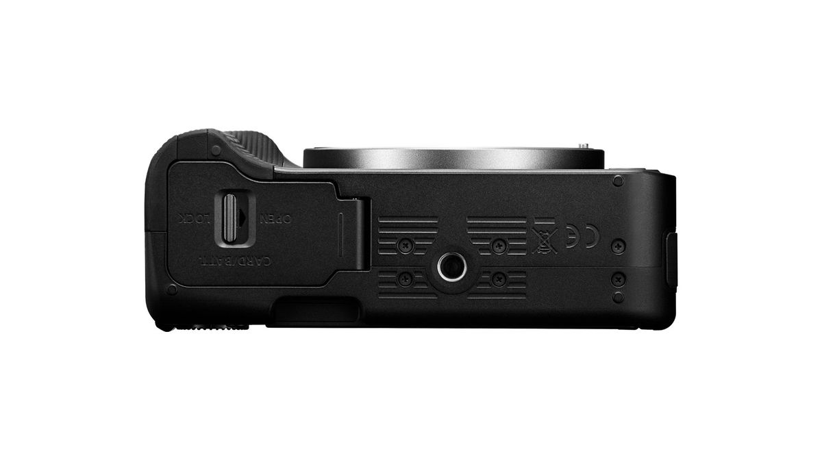 The Canon EOS R50 V