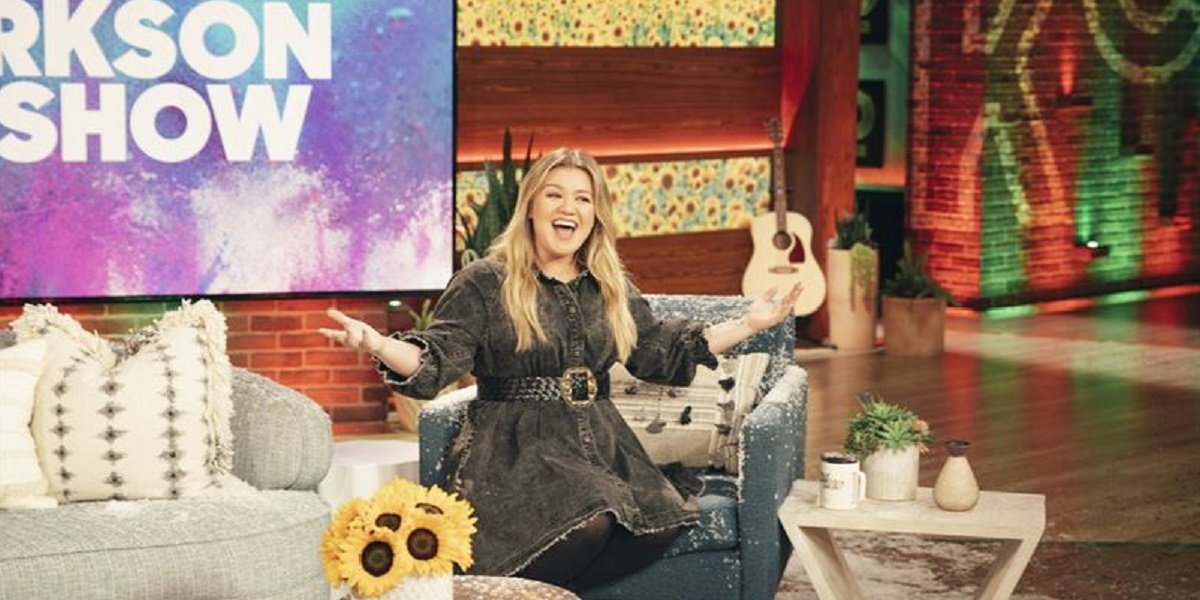 kelly clarkson show nbc renewal 2 more seasons