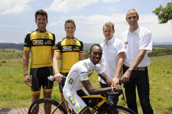 Andreas Stauff, Martin Reimer, Rwandan champion Adrien Niyonshuti, Gerald Ciolek and Jens Zemke (directeur)